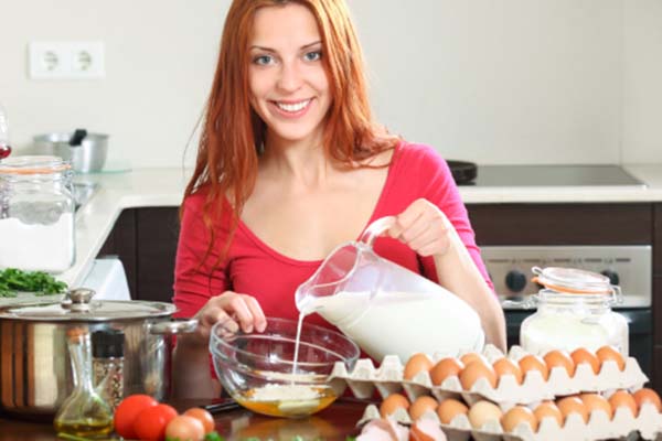Livsmedel som ägg innehåller få kolhydrater och räknas som en Superfood